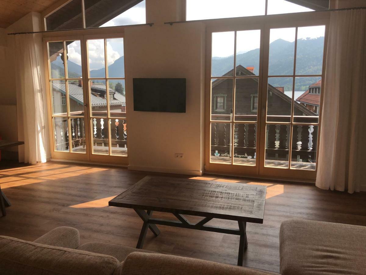 Apartment Dachjuchhe Zum See - Grosszugige 3-Zimmer-Dachgeschoss-Wohnung, Top Modern Und Sehr Zentral 슐리에르시 외부 사진