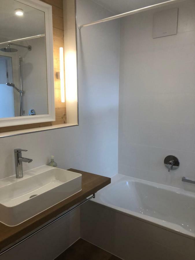 Apartment Dachjuchhe Zum See - Grosszugige 3-Zimmer-Dachgeschoss-Wohnung, Top Modern Und Sehr Zentral 슐리에르시 외부 사진