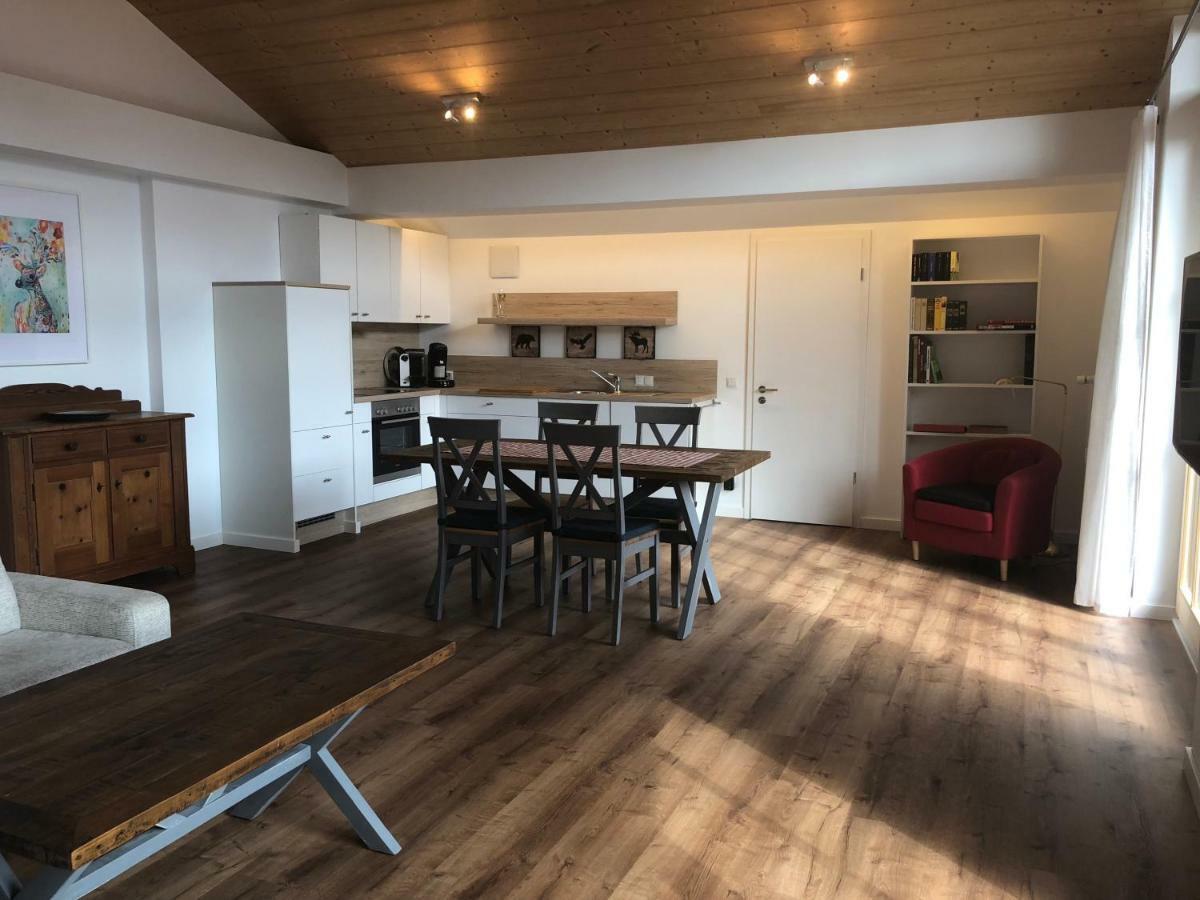 Apartment Dachjuchhe Zum See - Grosszugige 3-Zimmer-Dachgeschoss-Wohnung, Top Modern Und Sehr Zentral 슐리에르시 외부 사진