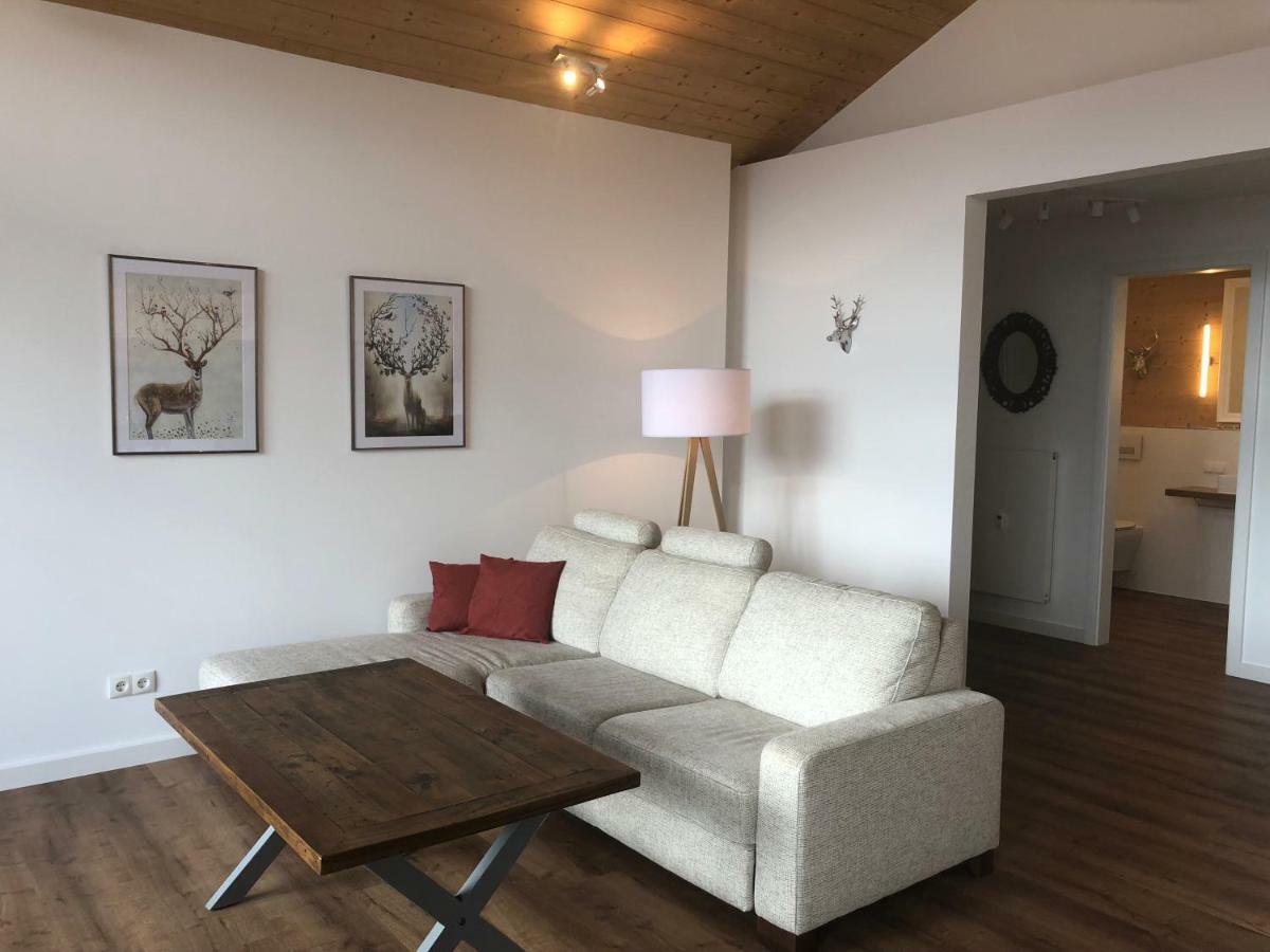 Apartment Dachjuchhe Zum See - Grosszugige 3-Zimmer-Dachgeschoss-Wohnung, Top Modern Und Sehr Zentral 슐리에르시 외부 사진