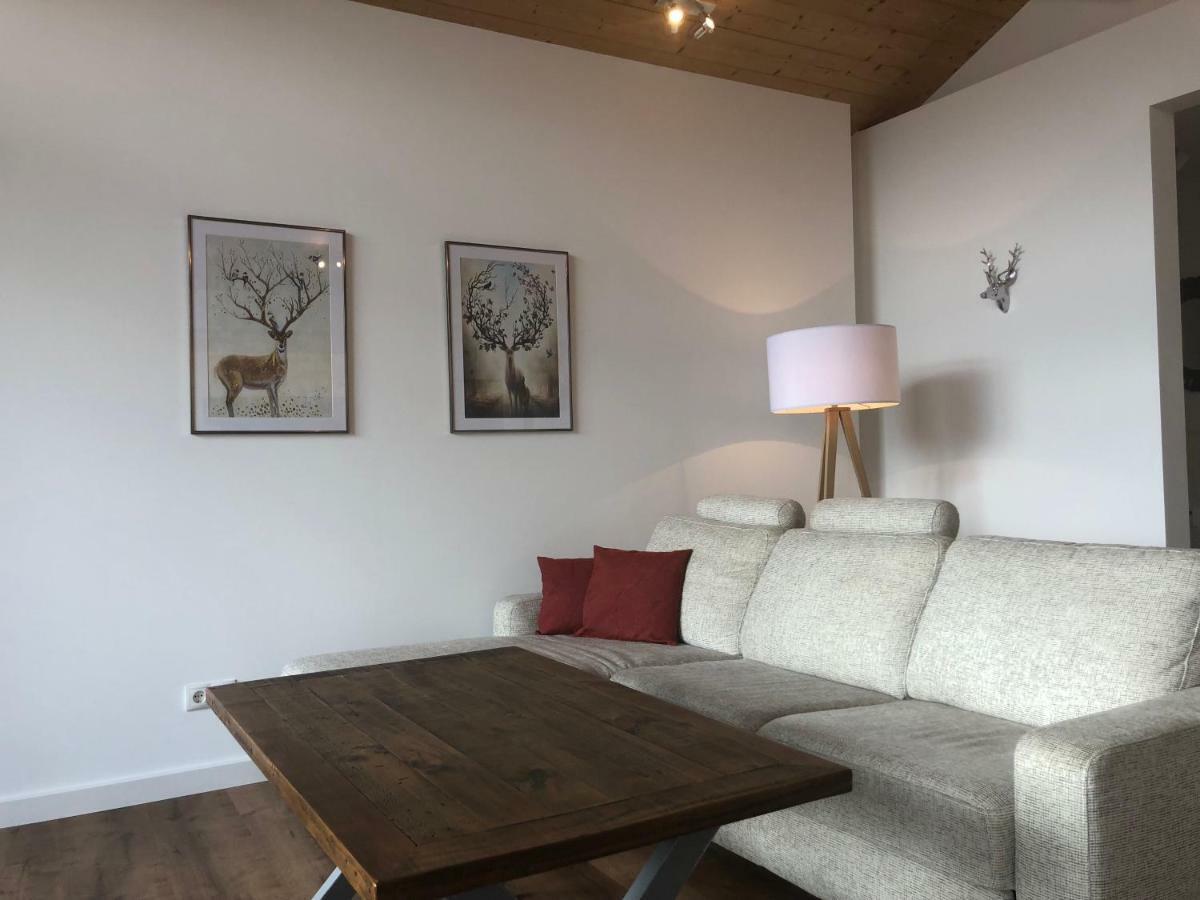 Apartment Dachjuchhe Zum See - Grosszugige 3-Zimmer-Dachgeschoss-Wohnung, Top Modern Und Sehr Zentral 슐리에르시 외부 사진